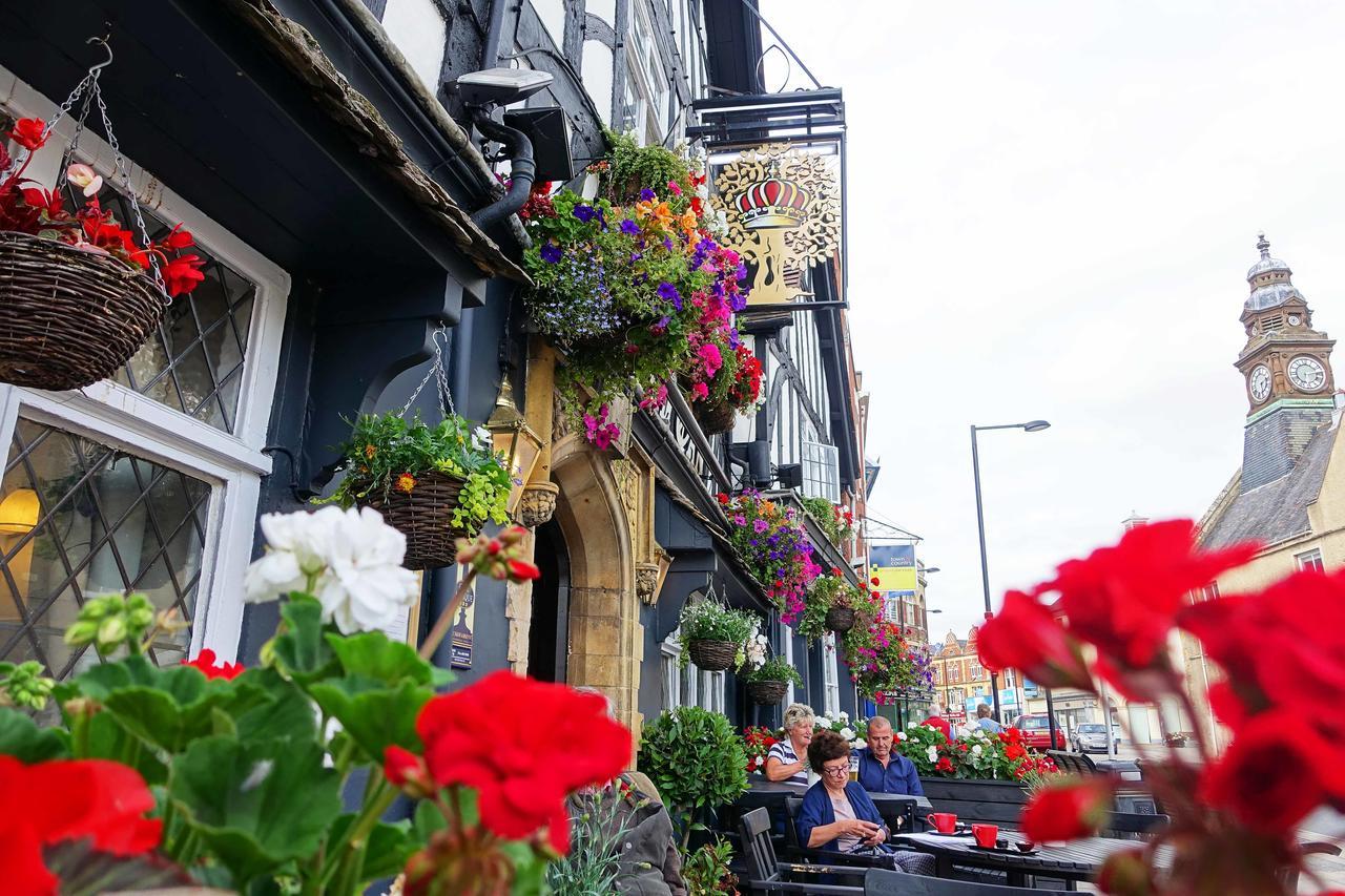 The Royal Oak Hotel Ившам Екстериор снимка